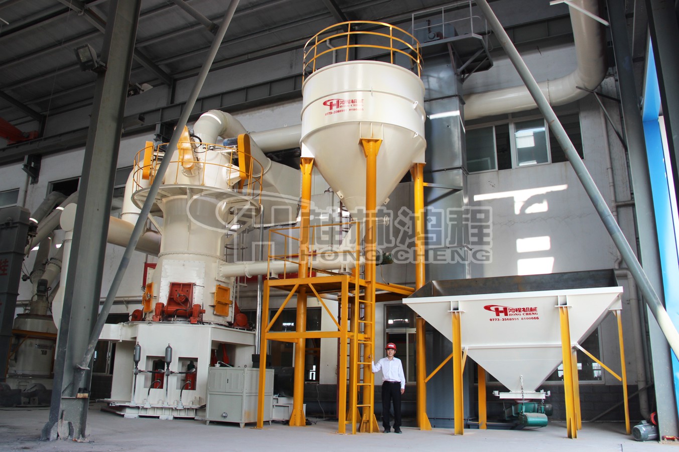 碳酸鈣生產(chǎn)線立磨全套磨粉機(jī)設(shè)備配置有那些,石灰石磨粉機(jī)，立磨，雷蒙磨，超細(xì)磨粉機(jī)