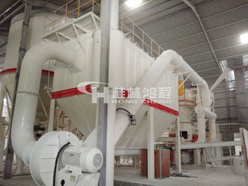 粉煤灰的超細(xì)粉磨HLMX超細(xì)立磨客戶現(xiàn)場 粉煤灰的超細(xì)粉磨HLMX超細(xì)立磨客戶現(xiàn)場