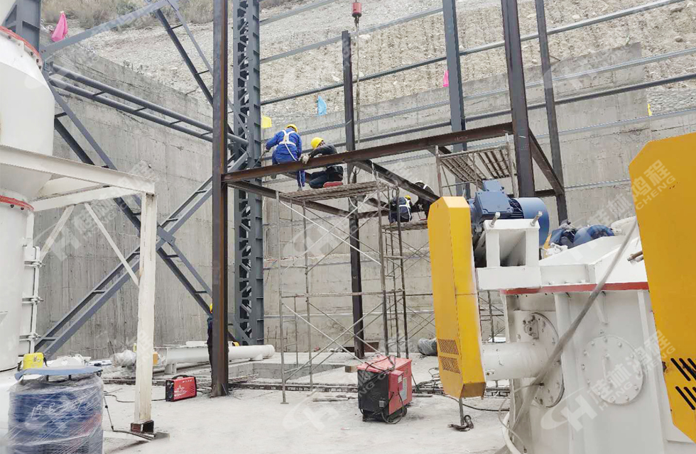 桂林鴻程助力超細(xì)立磨與大型雷蒙磨安裝工程順利竣工！