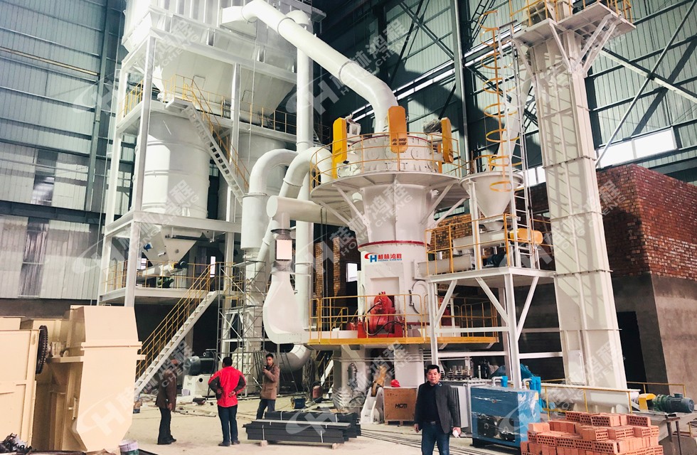 HLMX1300超細(xì)粉打礦石粉機(jī)器磨機(jī)設(shè)備：HLMX超細(xì)立磨機(jī)型號(hào)參數(shù)多，價(jià)格上百萬(wàn)到上千萬(wàn)不等