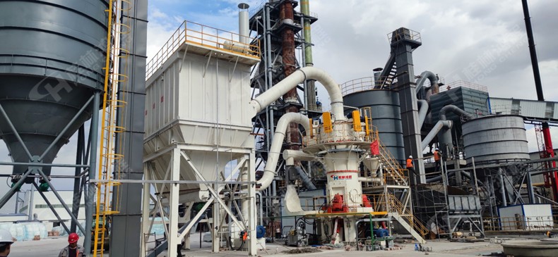 1597982378565335.jpg 山西朔州HLMX煤矸石立磨鴻程客戶現(xiàn)場