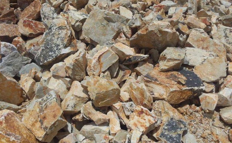 耐火材料原料有哪些？耐材專用磨粉機告訴你